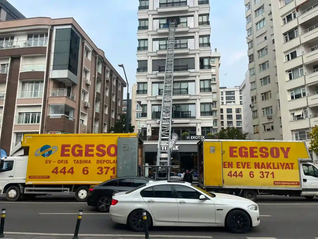 evden eve nakliyat firması egesoy nakliyat asansörlü taşımacılık görseli